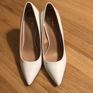 White mix no.6 heels